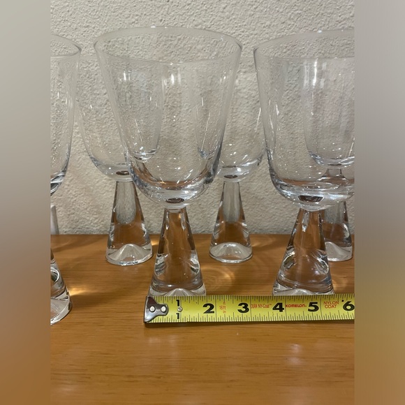 Set of 9 Wine Glasses - Picture 4 of 5